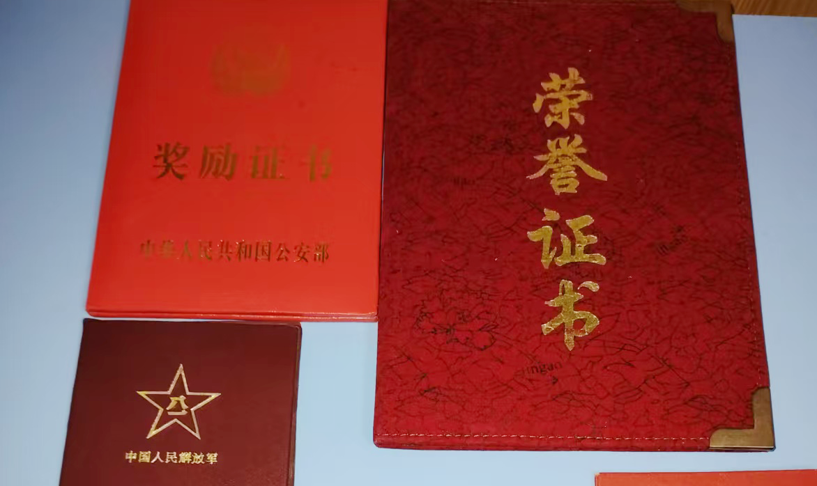 歌颂英雄 致敬军人——通大医院老年护理中心庆“八一”建军节主题活动(图3)