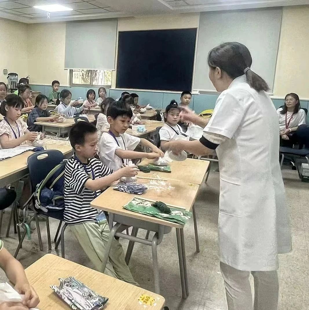护航成长，不负所“托”——太和堂祥记联合周家渡街道暑托班开展中医讲座与体验活动(图3)