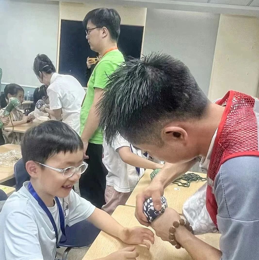 护航成长，不负所“托”——太和堂祥记联合周家渡街道暑托班开展中医讲座与体验活动(图4)