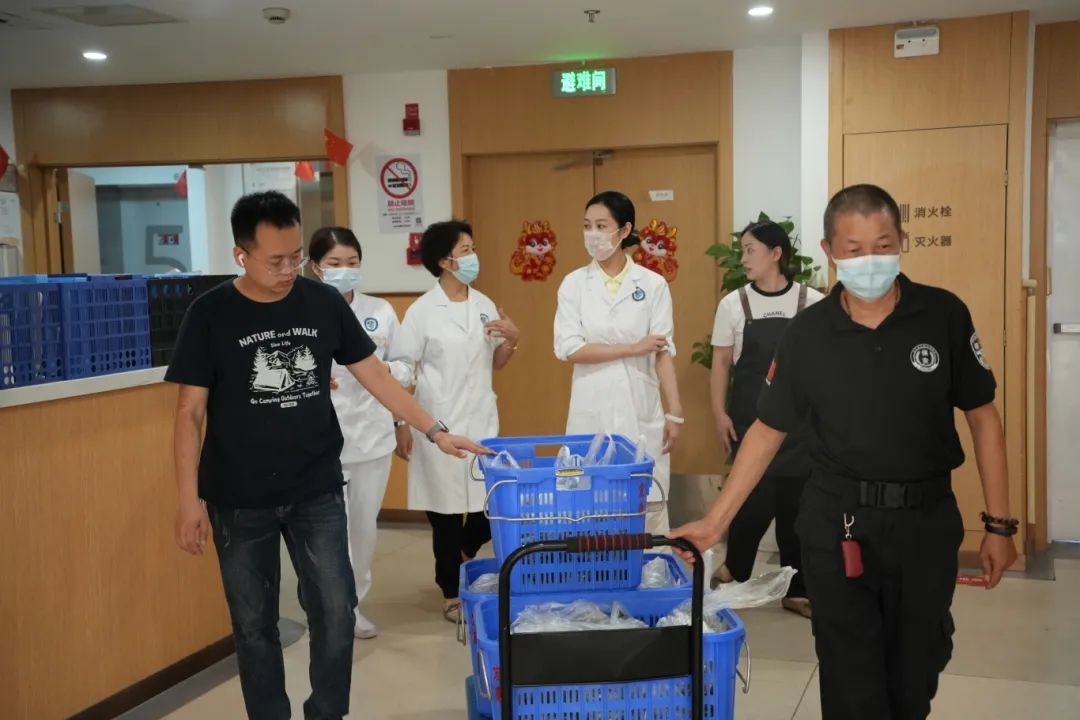 爱心公益-关爱老人走进万家(图3)