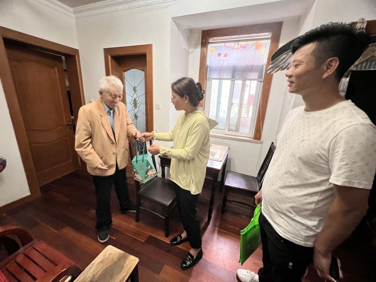 【公益在行动】金山区老年基金会2024“福申”助老医疗公益项目走访调研(图16)