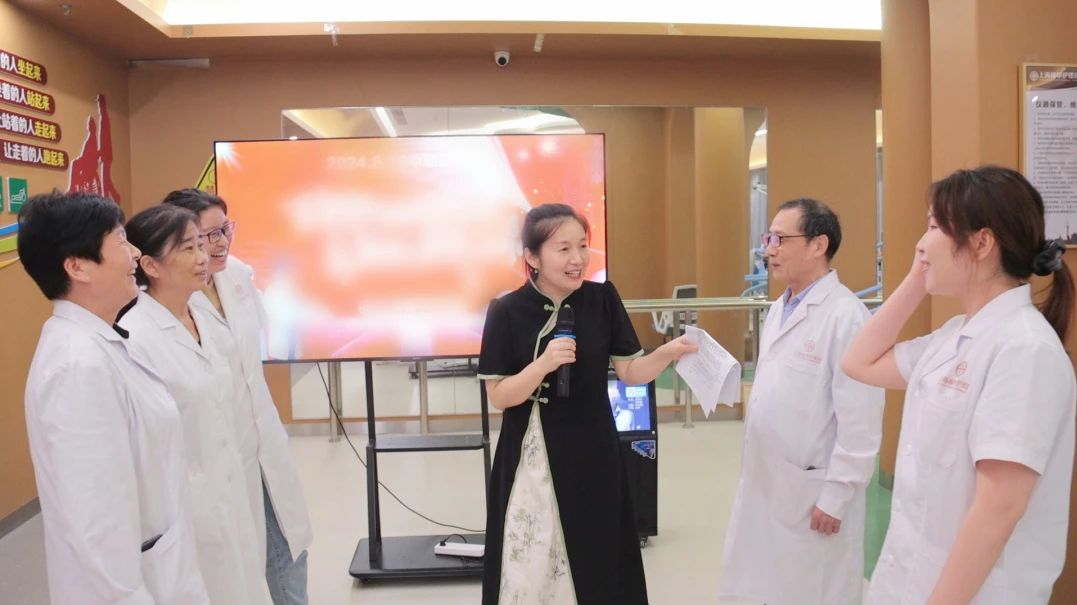 【中国医师节】崇尚人文精神 彰显医者仁心——福申护理院致敬所有白衣天使(图9)