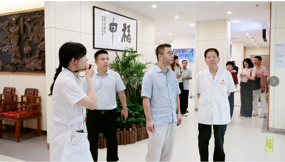 【为民办实事】虹口区民政局领导一行赴金山区福申护理院参观调研活动(图7)
