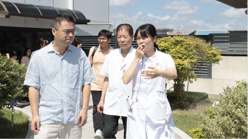 【为民办实事】虹口区民政局领导一行赴金山区福申护理院参观调研活动(图11)