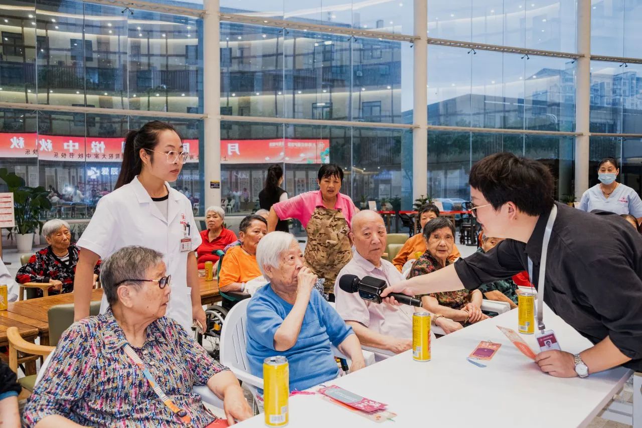 月团圆·悦中秋｜上海福安康护理院举办“我们的节日·中秋”主题活动(图2)
