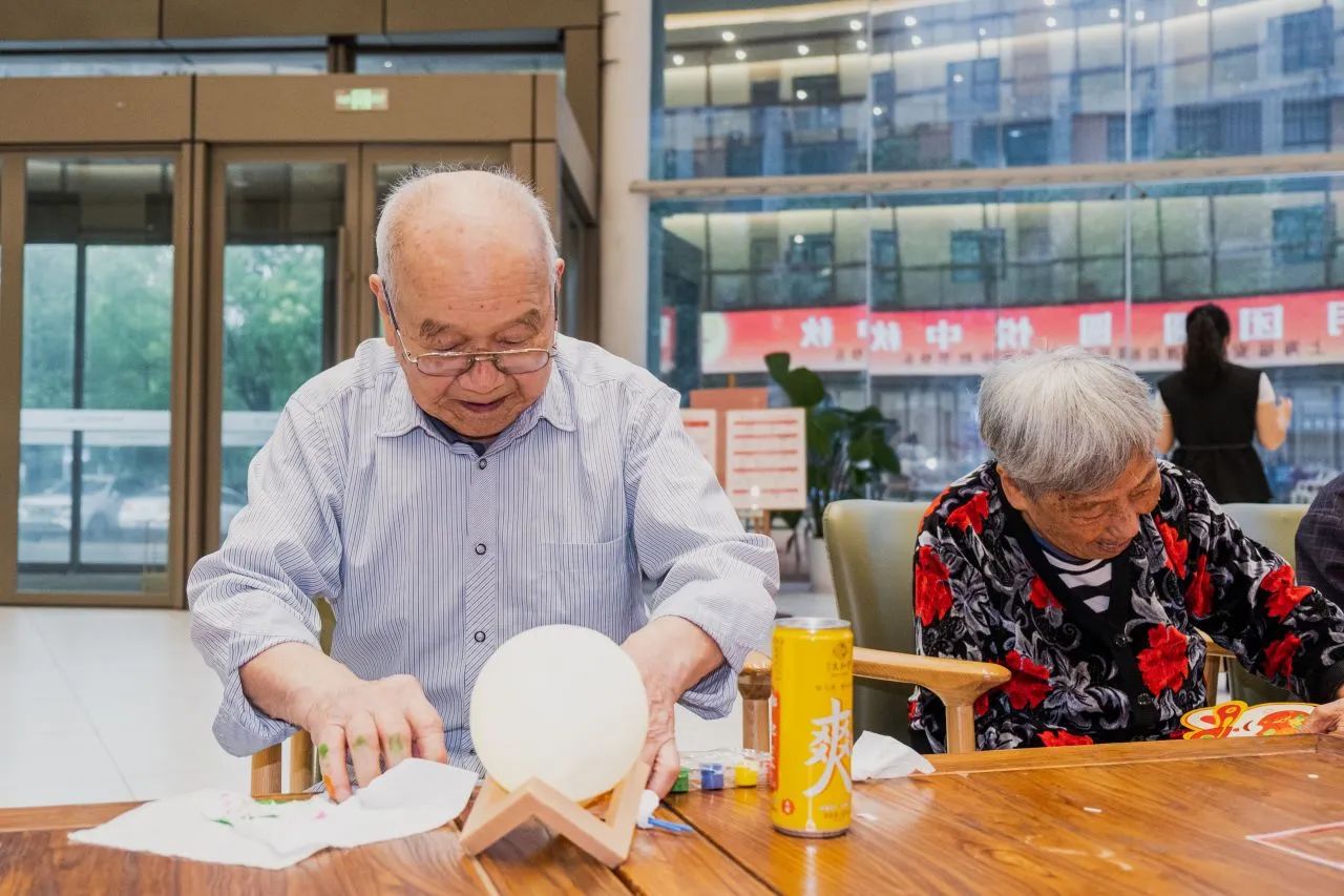 月团圆·悦中秋｜上海福安康护理院举办“我们的节日·中秋”主题活动(图11)
