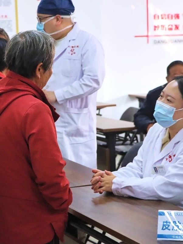 “与‘社’同行，健康相伴，温暖民心”——上海仁博医院社区公益服务第五场：朱家角王金村(图9)