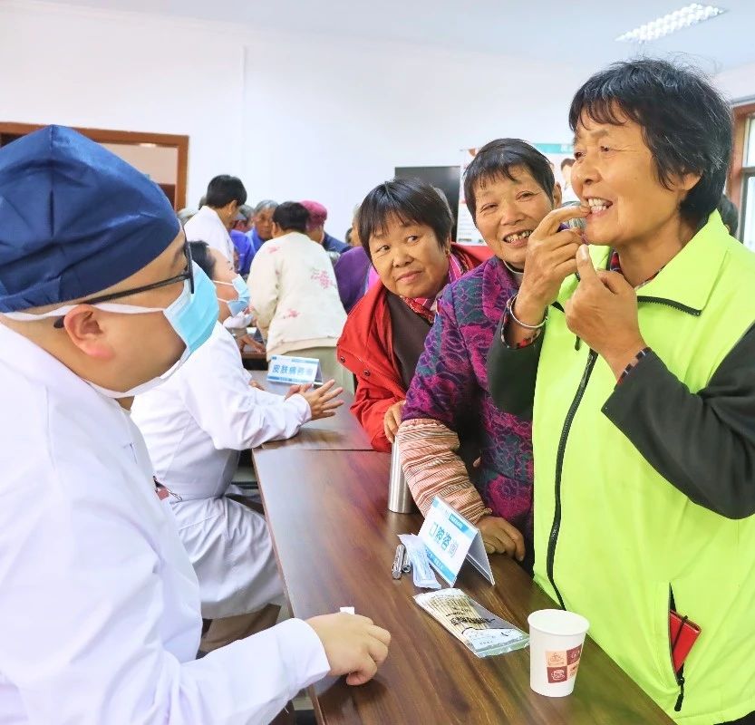 “与‘社’同行，健康相伴，温暖民心”——上海仁博医院社区公益服务第五场：朱家角王金村(图11)