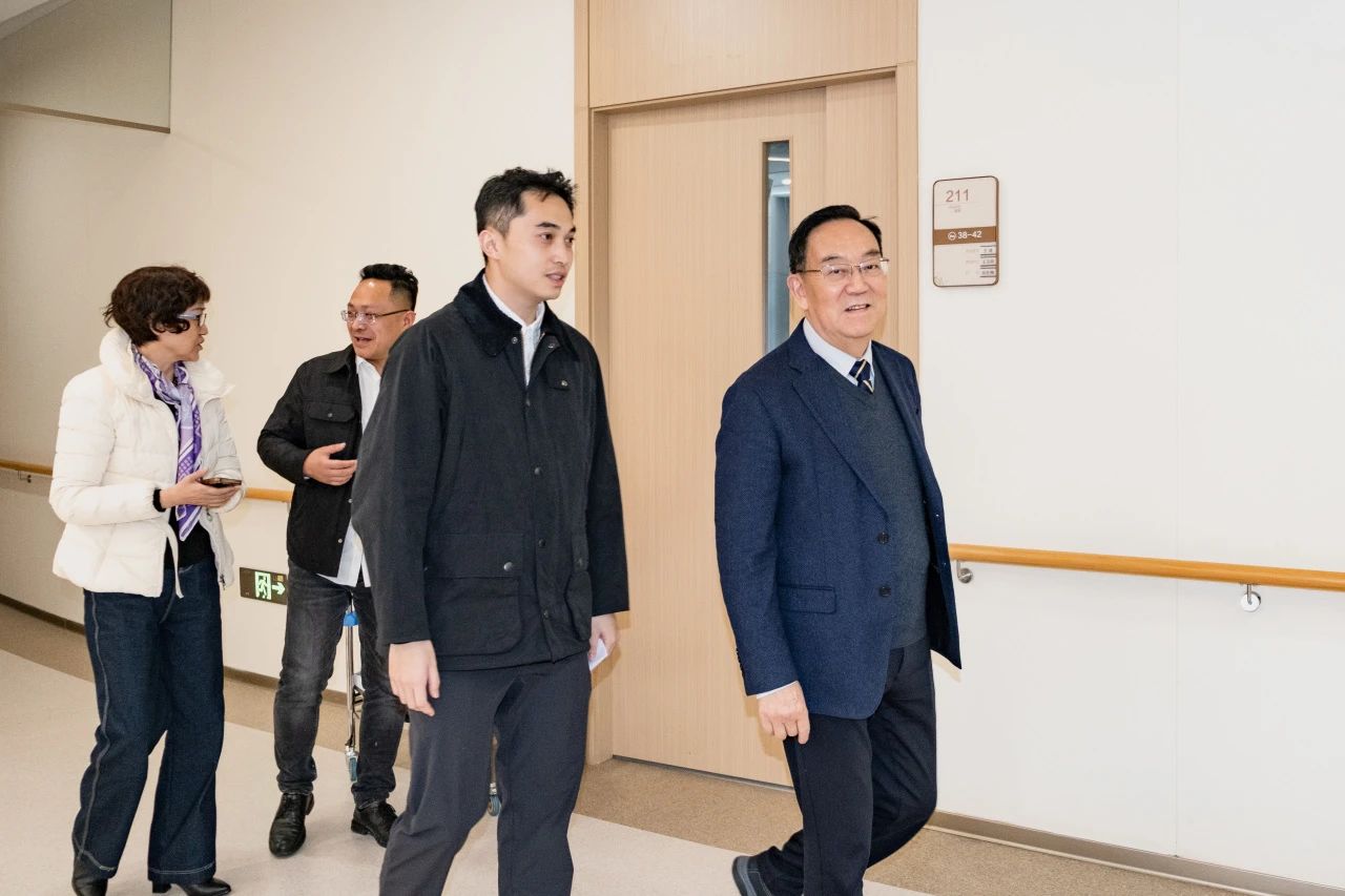 上海市社会医疗机构协会会长闫东方一行莅临我院指导工作(图3)